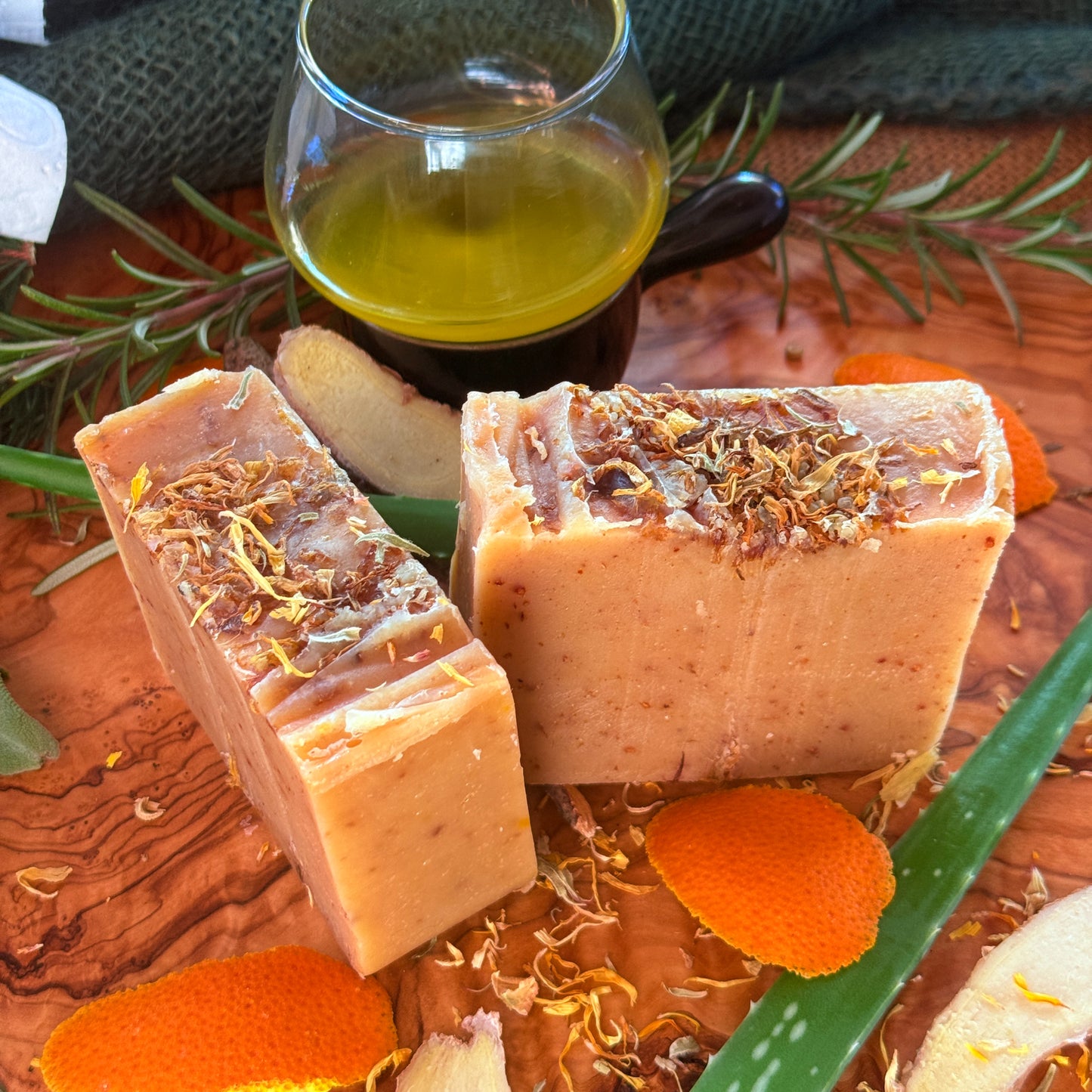 Orange Peel Naturseife von bonoboherbs – Vorderansicht